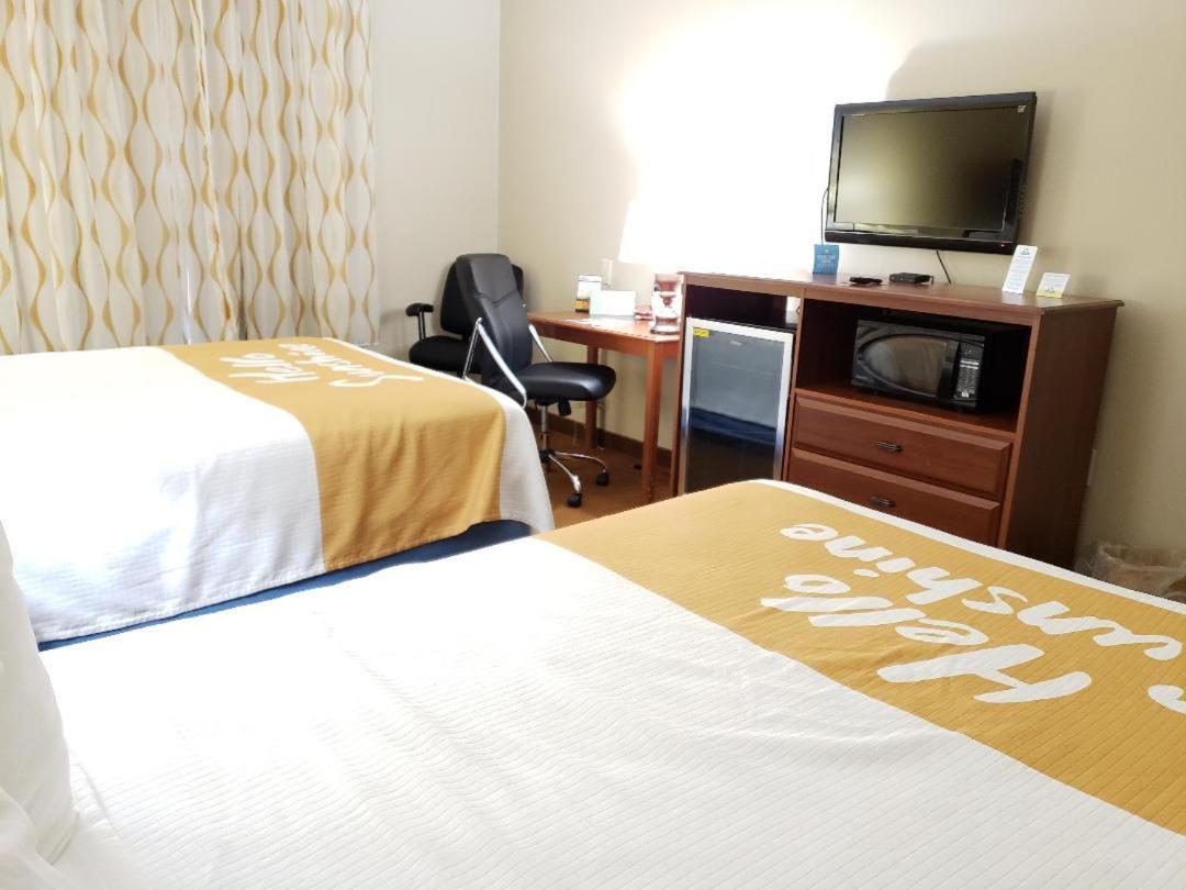 Days Inn By Wyndham Greensboro Nc Εξωτερικό φωτογραφία